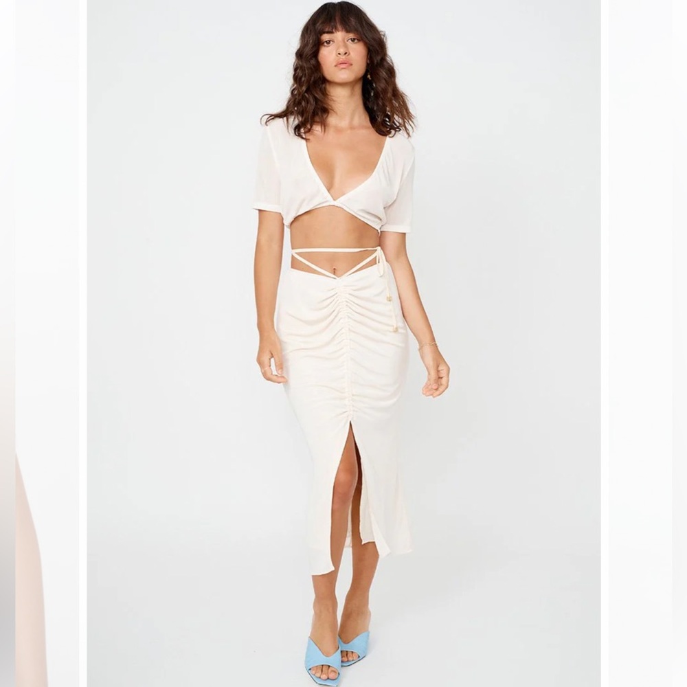 Suboo - The Liz Rouched Crop Reversible Top - Cream - Picture 3 of 11